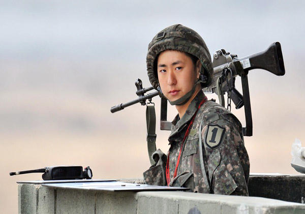 پست سرباز کره جنوبی در محل تقسیم دو کره