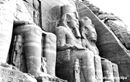 تاراج آثار باستانی مصر هم‌چنان ادامه دارد