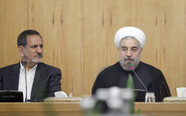 روحانی: اعضای دولت آماده ایثار و فداکاری هستند