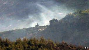 دود ناشی از سقوط هلیکوپتر در مرز ترکیه و سوریه