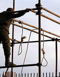 هشت نفر در زندان یزد به دار آویخته شدند