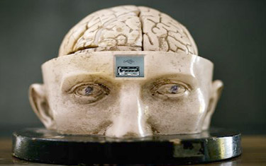 آغاز ساخت کامپیوتری مشابه با مغز انسان