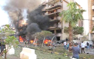 جزييات انفجار تروريستي مقابل سفارت ايران در بيروت