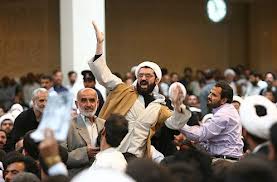 یک احمدی‌نژادی: اصولگرایان کوفیان مدرنند