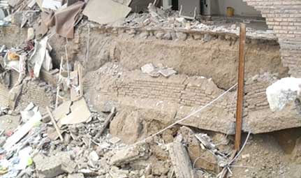 مرگ دو کودک بر اثر ریزش ساختمان در قم