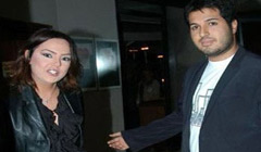 «علیرضا ضراب» يك تاجر جوان ایرانی است که با «ابرو گوندش» خواننده مشهور ترکیه ازدواج كرده است