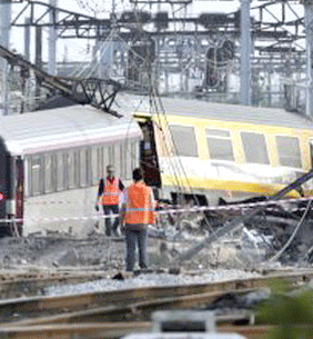 قطار هندی با مسافرانش آتش گرفت