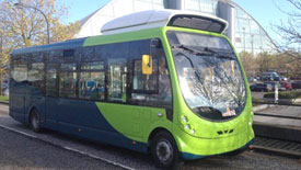 افتتاح اتوبوس‌های الکتریکی شارژي در بریتانیا