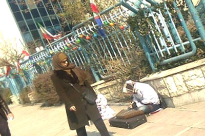 پدیده دختران سنتوری در خیابان​های تهران