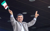 رفتم استقبال ببینم احمدی‌نژاد چه شکلیه!