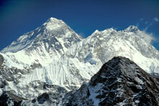 حادثه مرگبار برای 120 کوهنورد در اورست