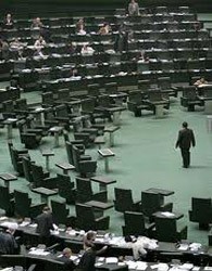 سهم 5 درصدي زنان ایران از ادوار مجلس!