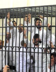 10 سال حبس برای 102 تن از حامیان اخوان