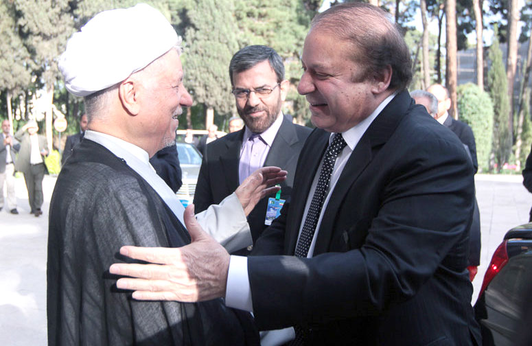 دیدار نخست وزیر پاکستان با هاشمی رفسنجانی