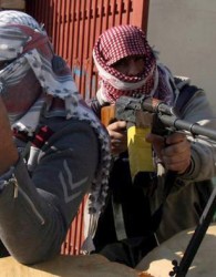 داعش در تلاش براي تصرف اردوگاه اشرف