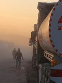 ایران مرز خود را به روی تانکرهای نفتی اقلیم کردستان عراق بست