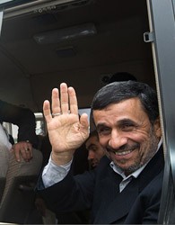 عوض‌پور: نامه احمدی‌نژاد فرار روبه جلوست