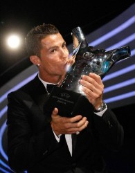 کریستیانو رونالدو بهترین بازیکن سال اروپا شد