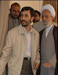 ضیافت شام احمدی نژاد برای جبهه پایداری