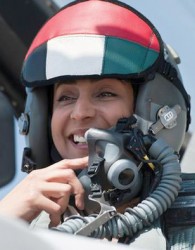 خلبان زن اماراتی از خانواده به دلیل بمباران مواضع داعش طرد شد!