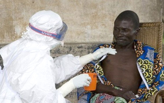 آزمایش واکسن ابولا روی نمونه انسانی