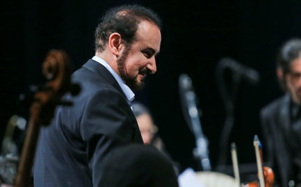 خوانندگی یک سیاستمدار در جشنواره موسیقی فجر