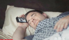 خطرات قرار گرفتن موبایل در هنگام خواب