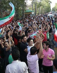 گسترش شادي‌ نياز امروز جامعه ايراني