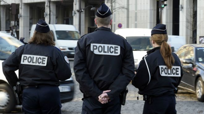 حمله به کلیساهاي پاریس خنثي شد