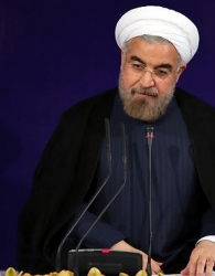 روحانی: عزت ایران روزی است که در آن بیکار نباشد