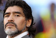 مارادونا: بلاتر شایسته ریاست فیفا نیست