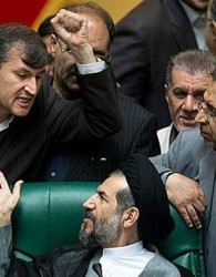 جنجال نمایندگان حامی‌احمدی‌نژاد در مجلس