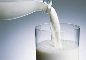 بطری‌ نقره‌ای برای افزایش طول عمر شیر