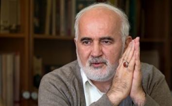 احمد توکلی: به‌قدر کفایت دلیل برای ردصلاحیت احمدی‌نژاد وجود دارد
