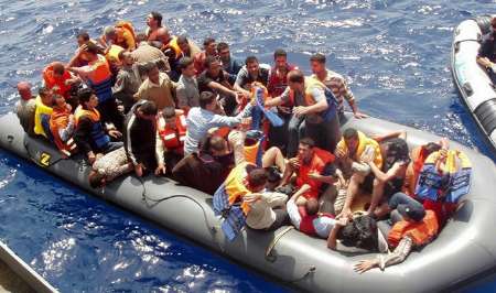 نجات هزار پناهجوی سوری در آبهای ایتالیا