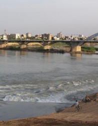آب آشامیدنی مردم خوزستان آلوده‌است
