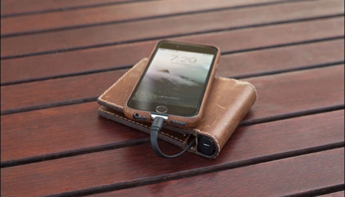 گوشی هوشمند را با کیف پولتان شارژ کنید