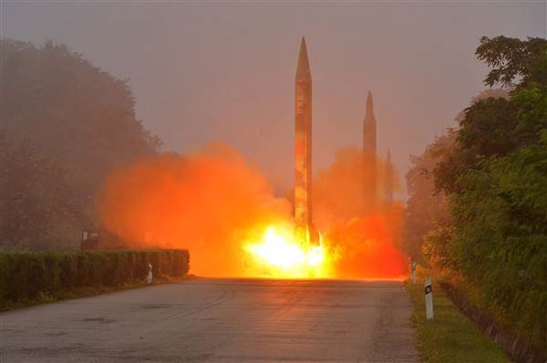 موشک بالستیک کره شمالی و واکنش‌ها