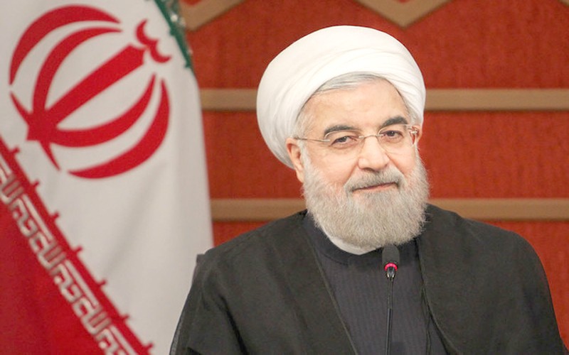 روحانی: دستگاه‌های نظارتی، نظارت کنند نه دخالت