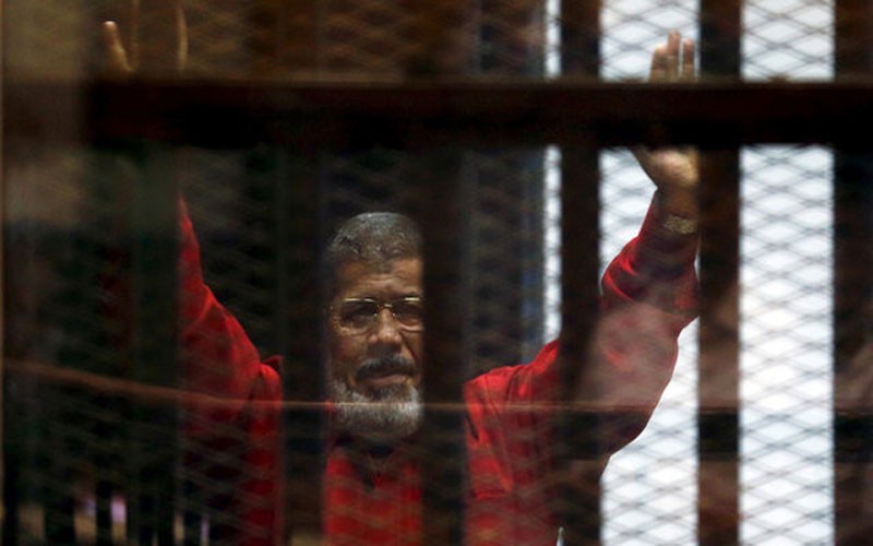 اعتراض مرسی به روند رسيدگي به اتهاماتش