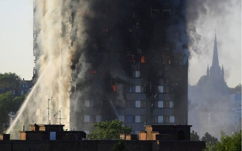 آتش‌سوزی در برجی در غرب لندن