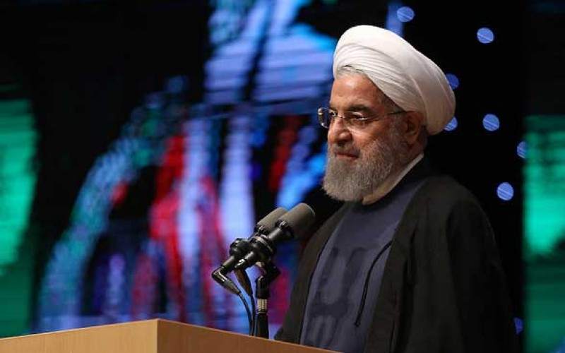 روحاني: نباید به خاطر شعار عده‌ای اندك، از میدان خدمت خارج شویم