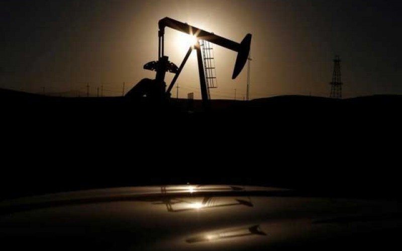 عقب نشینی نفت در بازار جهانی