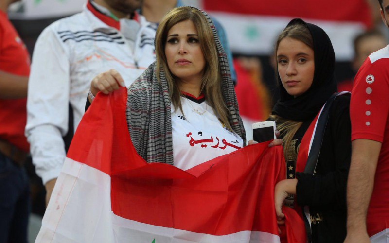 زنان سوری در ورزشگاه آزادی، زنان ایرانی پشت درب‌ها