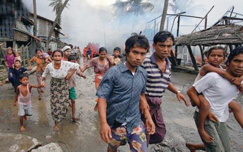 قتل عام بی‌رحمانه مسلمانان میانمار ادامه دارد