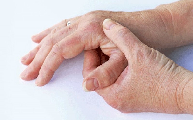 مهمترین علل گرفتگی عضلات دست