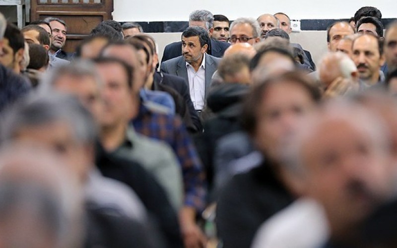 آيا فحش دادن به احمدی‌نژاد و تمسخر او شجاعت است؟