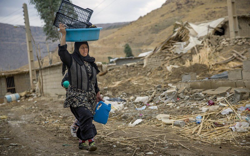 زنان سرپرست خانوار در بهت و شوک زلزله