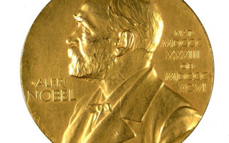 نوبلیست‌ها جوایز خود را دریافت می‌کنند