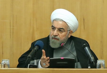 روحانی: نباید در توسعه اقتصاد فضای مجازی از جهان عقب بمانیم